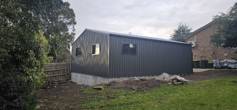 Keilor - Deluxe gable - 7467 x 9144 x 2800_3801 - Monument_Woodland Grey