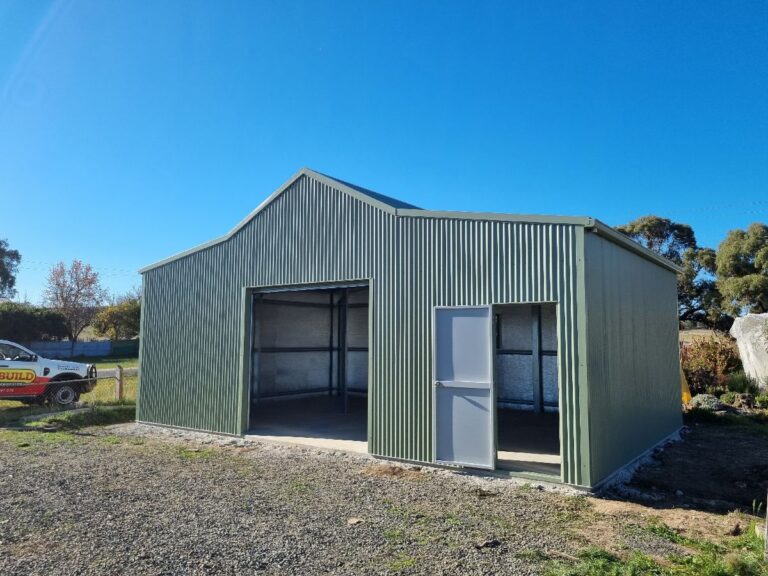 Barn - Raglan - 3.5 x 6 x 3.5 + 2x 2.75 annexe Ballarat